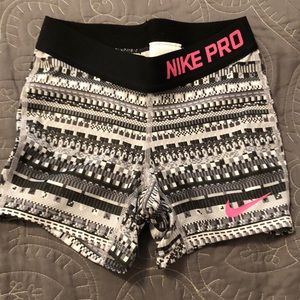 Nike Graphic Spandex